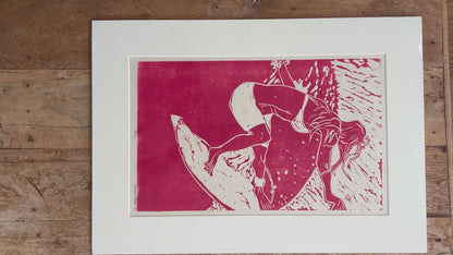 SURFER GIRL 3/4 -RED- MATTED LINOCUT